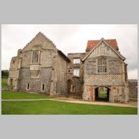 Castle Acre Priory, Priory's house,  photo by Richard Croft on Wikipedia.jpg